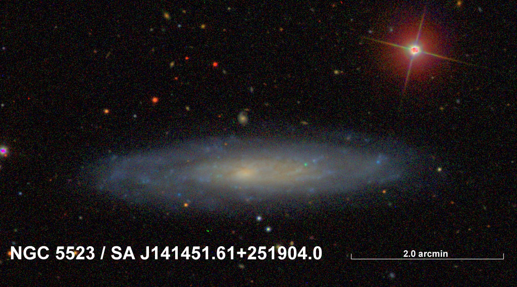Галактика NGC 5523 снятая при помощи Слоуновского цифрового обзора неба (SDSS).
