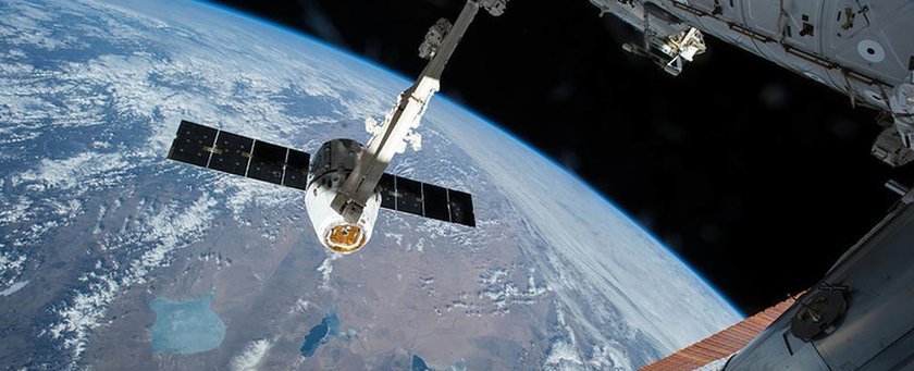 Научный груз НАСА вернется на Землю на космическом корабле SpaceX Dragon