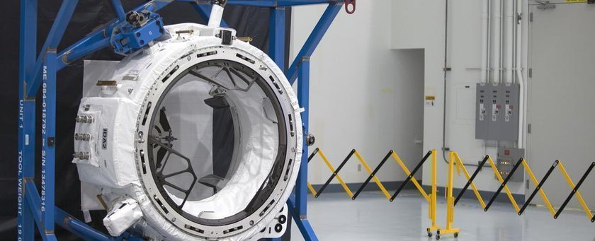 Новости космонавтики: Космический грузовик SpaceX Dragon доставит на МКС новый международный док-адаптер.