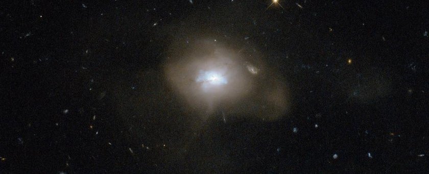 Хаббл находит спокойствие после галактической бури
