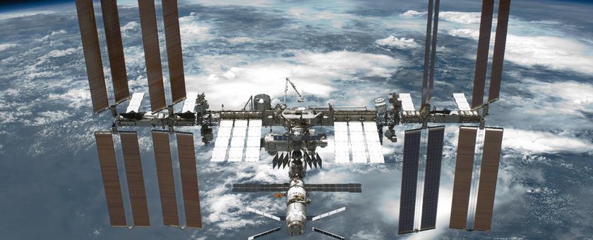 Новости космонавтики: В 100 000-й раз вокруг Земли