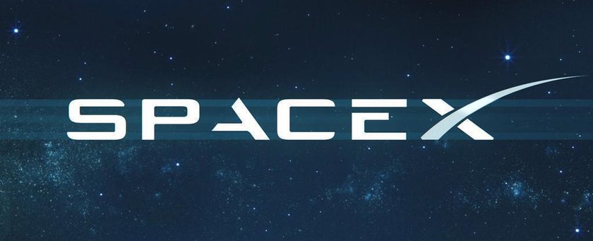 Новости космонавтики: SpaceX анонсировала запуск людей к Луне на 2018 год.